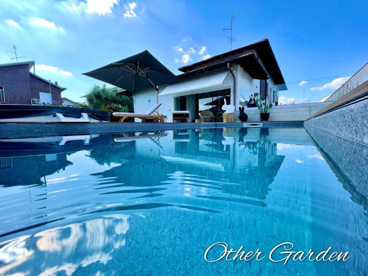 Other Garden - Luxury Bed And Breakfast Rho Exterior foto